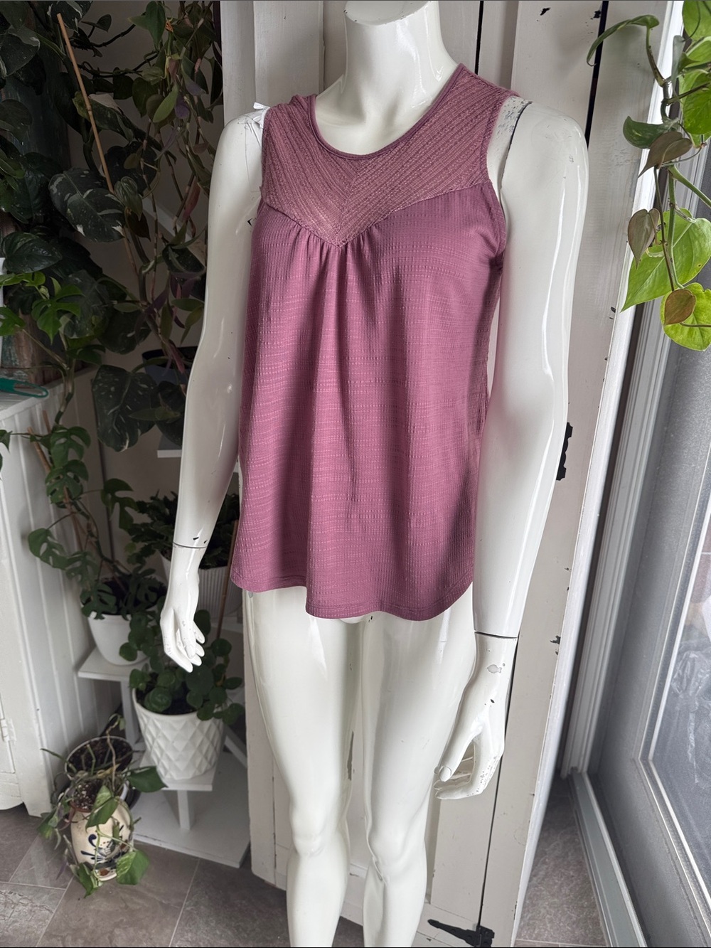 KUHL Women's Sleeveless Lace Yoke Tank Top - Dusty Rose M